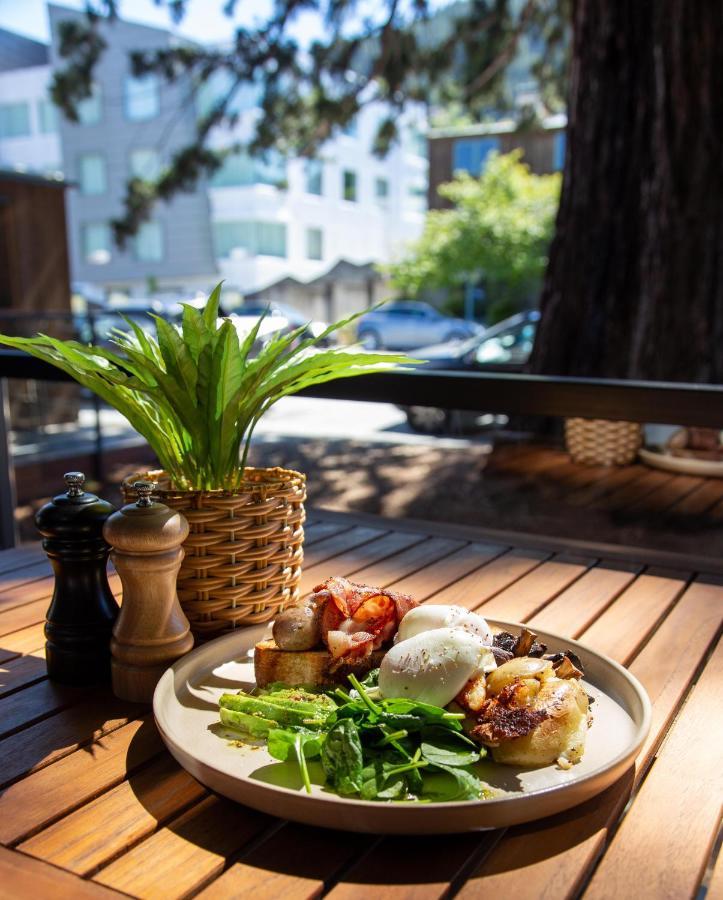 Ramada By Wyndham Queenstown Central Εξωτερικό φωτογραφία