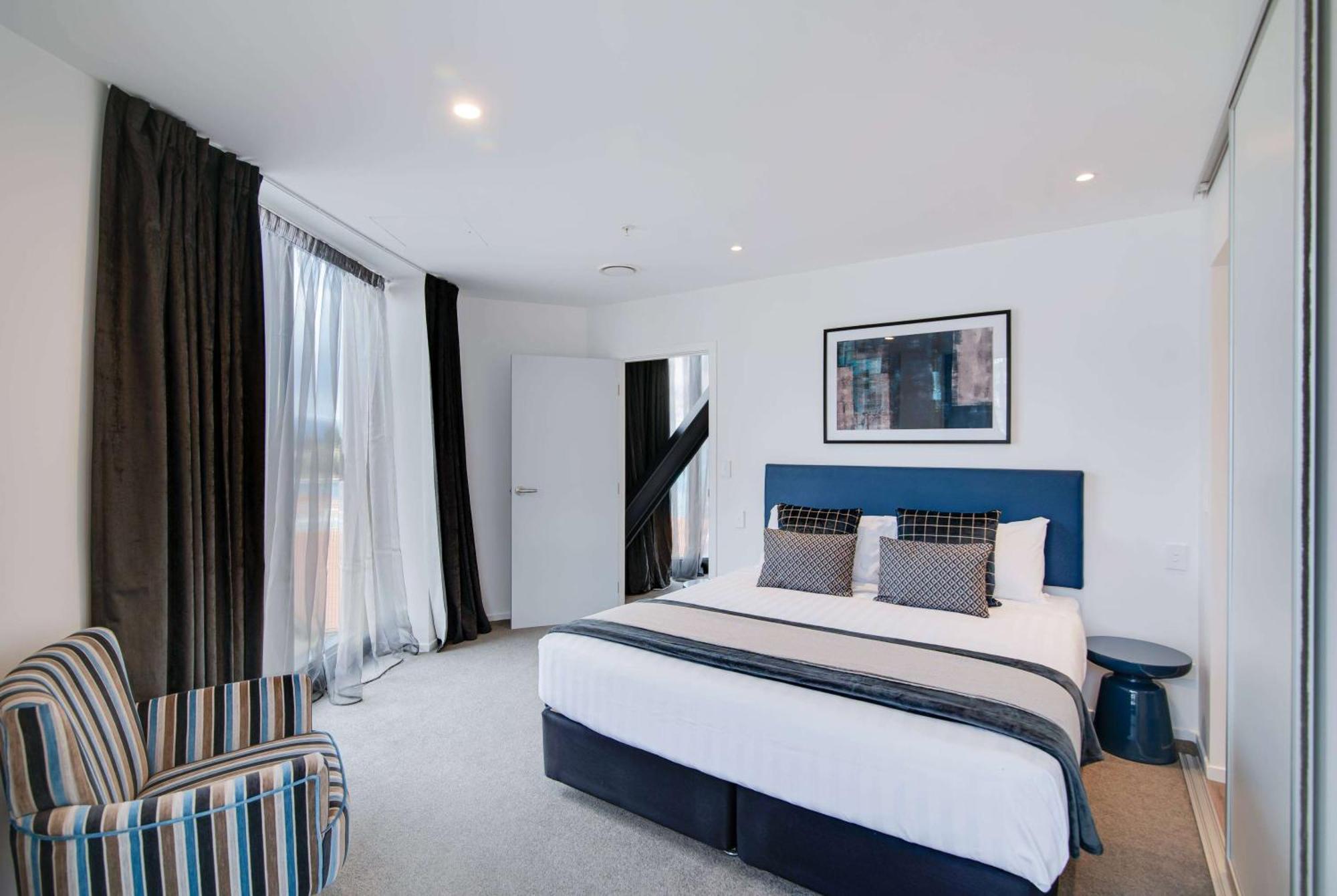 Ramada By Wyndham Queenstown Central Εξωτερικό φωτογραφία