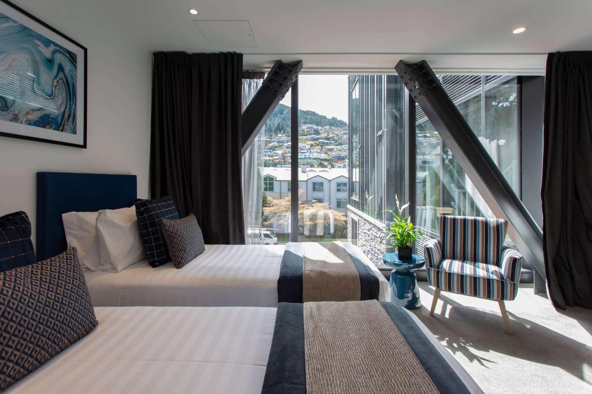 Ramada By Wyndham Queenstown Central Εξωτερικό φωτογραφία