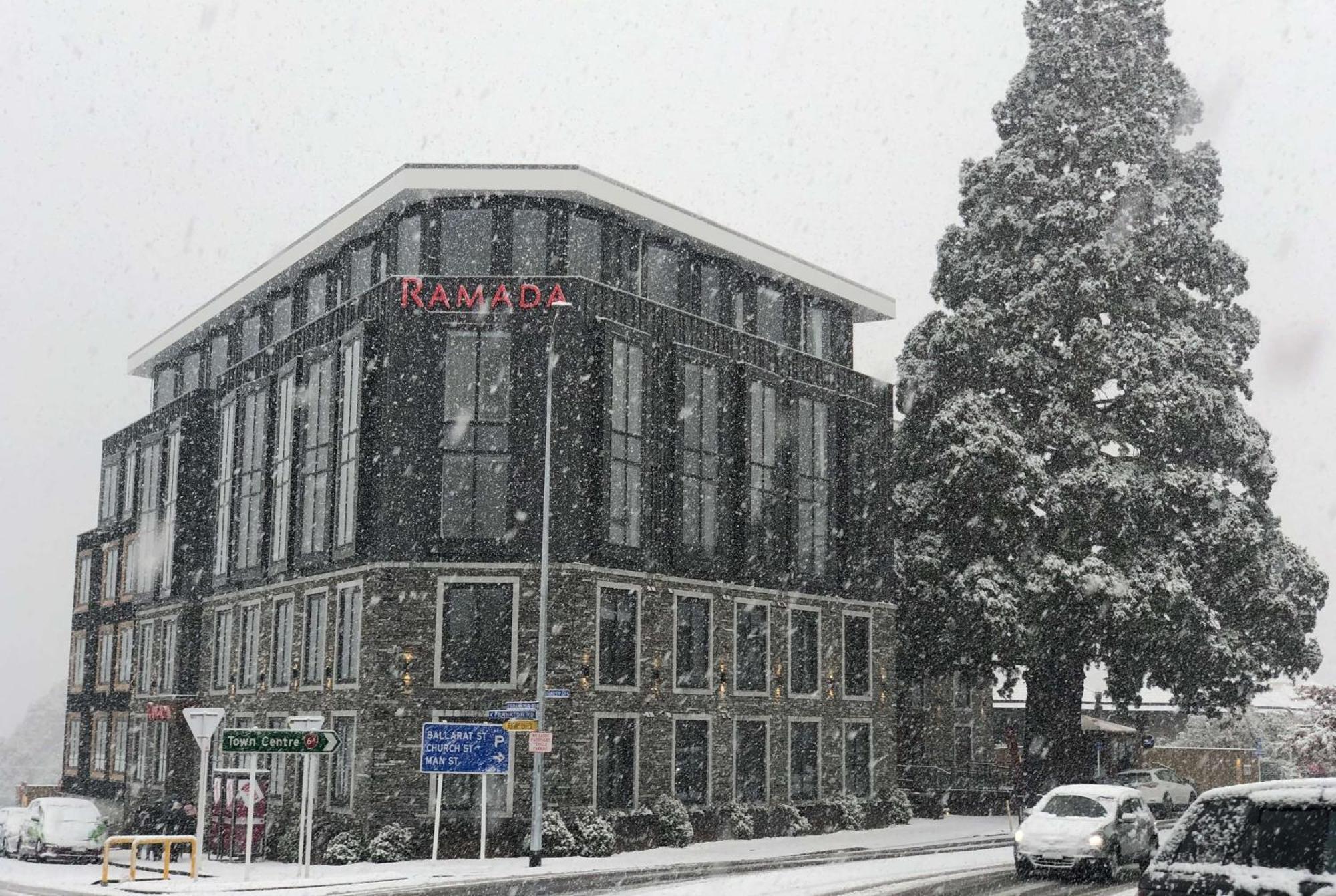 Ramada By Wyndham Queenstown Central Εξωτερικό φωτογραφία